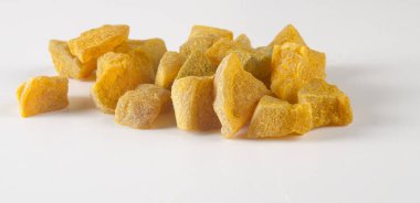 meyve ya da arka planda kuru zencefil korunmuş.