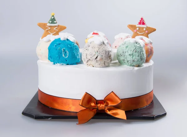 Torta o torte di Natale su uno sfondo . — Foto Stock