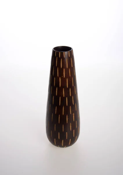 Vaso ou vaso de madeira projetado em estilo moderno bom para decoração de casa — Fotografia de Stock