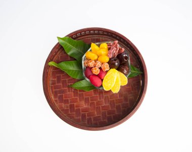 meyve ya da korunmuş mix meyve arka planda korunmuş.