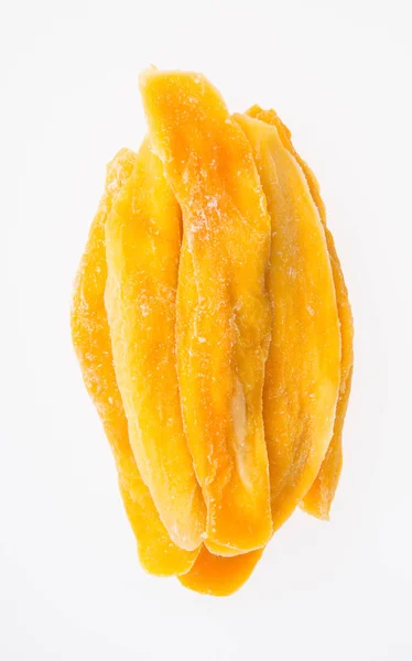 Mango seco o rodajas de mango seco sobre un fondo . — Foto de Stock