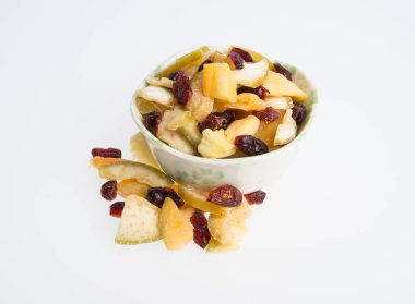 Kurutulmuş meyve veya arka plan üzerinde çeşitli Konserve sebzeleri.