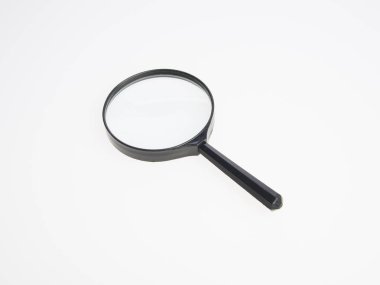 Büyüteç camı veya bir arka plan üzerinde büyütme.