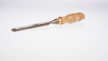 Keski ya da keski ve bir arka plan üzerinde talaşı.