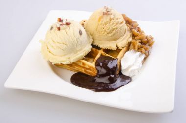 dondurma kaşık ile gözleme