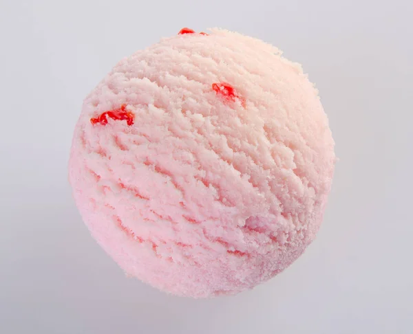 冰淇淋勺。草莓冰淇淋. — 图库照片