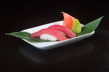 Japon mutfağı. arka planda suşi orkinos