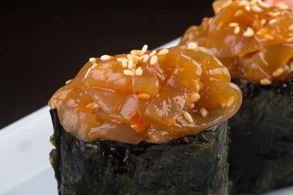 Japán konyha. sushi a háttérben — Stock Fotó