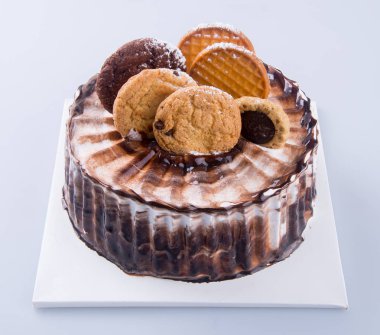 kek. Çikolatalı dondurma pasta arka plan üzerinde