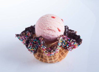 dondurma. dondurma kaşık arka plan üzerinde