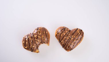 Donut ya da donut. Arka planda yeni bir ısırık izi yok..