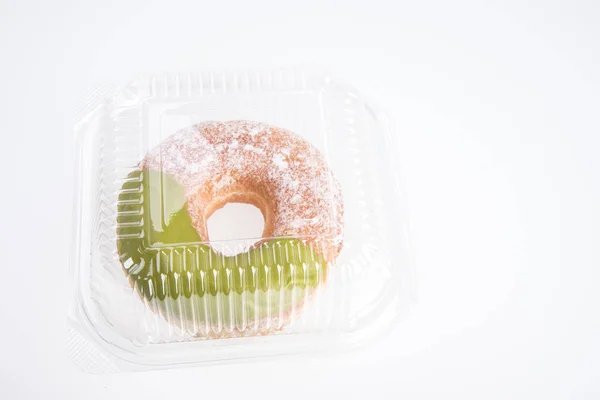 Donut ou donut isolado no fundo branco novo . — Fotografia de Stock