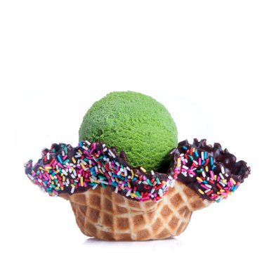 Dondurma kepçesi ya da yeni arka planda dondurmalı waffle kasesi.