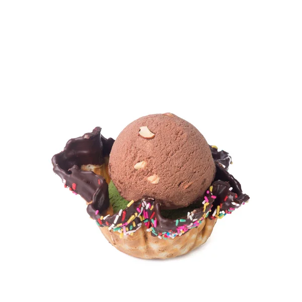 Bola de helado o cuenco de gofres de helado en el fondo nuevo . —  Fotos de Stock