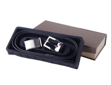 yeni arkaplanda erkekler için kuşak ya da siyah kemer.