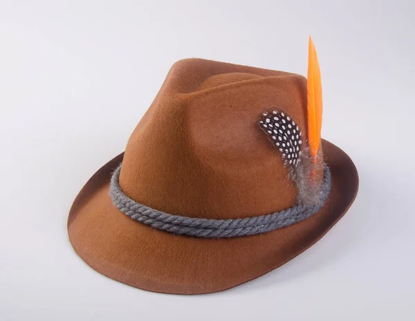 Yeni bir arkaplanda şapka ya da bavyera şapkası. — Stok fotoğraf