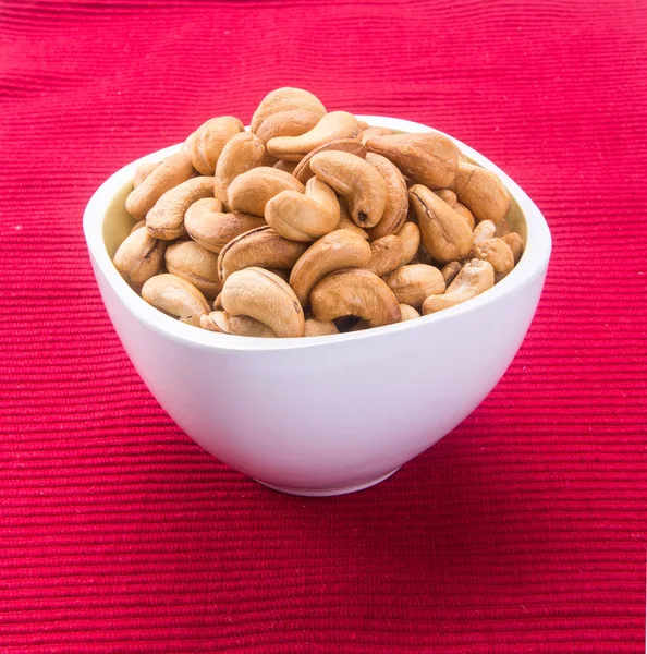 Nueces o nueces de anacardo en el fondo nuevo . — Foto de Stock