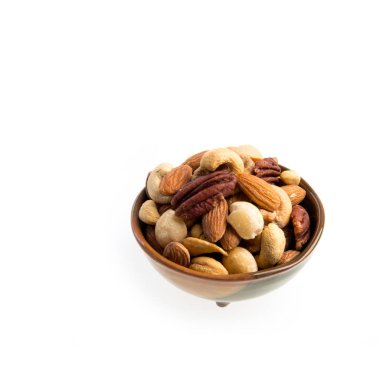 fındıkları yeni bir arka planda karıştır ya da fındık.