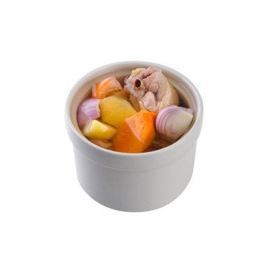 Bitki çorbası ya da Çin tavuğu çorbası.