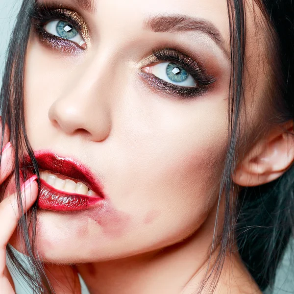 Fashion girl portrait with smeared lipstick — Stock Photo, Image