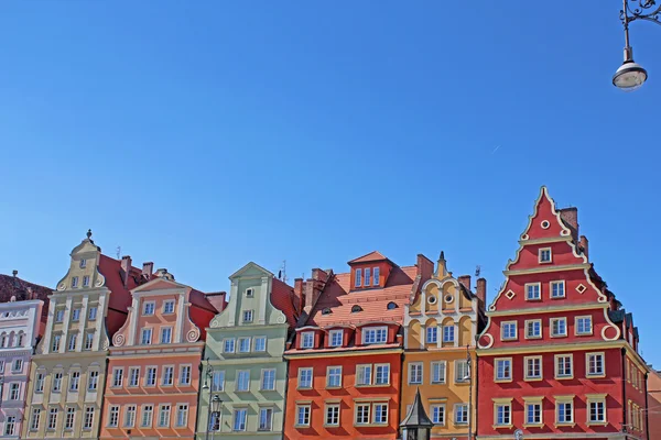 Építészet, Wrocław, Lengyelország, Európa. Belváros, színes, a történelmi piac tértől bérházak. Alsó-Szilézia, Európa. — Stock Fotó