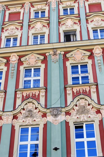 Architektura z Wrocław, Polska, Europa. Centrum miasta, kolorowe, historyczne kamienice plac rynku. Dolny Śląsk, Europa. — Zdjęcie stockowe