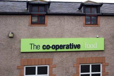 Eyemouth İskoçya'da kooperatif gıda mağazasında. İngiltere'de. 07.08.2015