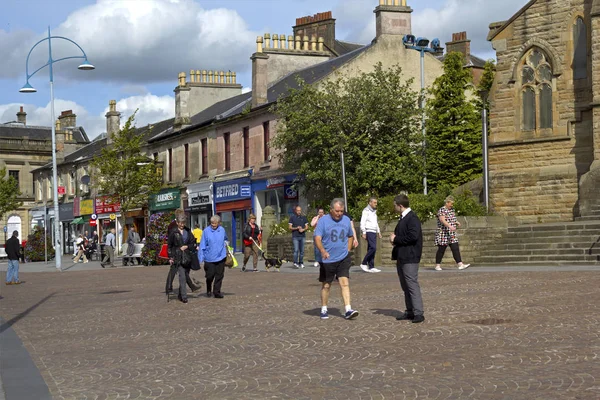 Église St Patricks et rues de Coatbridge, North Lanarkshire, Royaume-Uni, 08.08.2015 — Photo