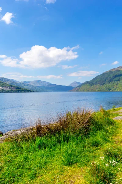 Loch Lomond chez rowardennan, été en Écosse, Royaume-Uni — Photo