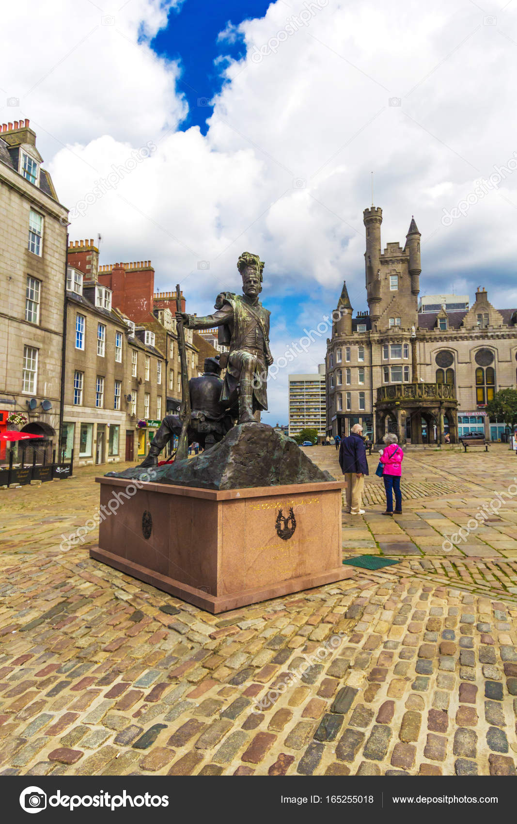 Gordon Highlanders Statue Castlegate Aberdeen Scotland Uk