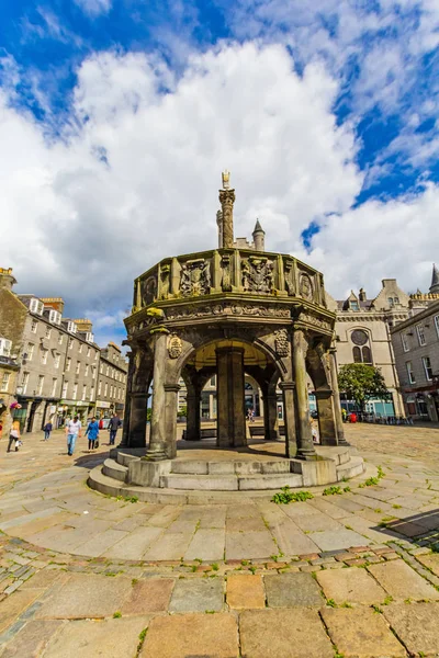 Aberdeen Stad Mercat kruis in de Castlegate, Schotland, Verenigd Koninkrijk — Stockfoto