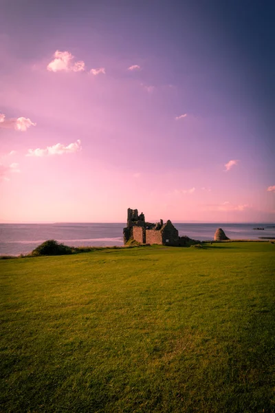 Dunure Kalesi, Ayr, İskoçya, İngiltere'de kalıntıları — Stok fotoğraf