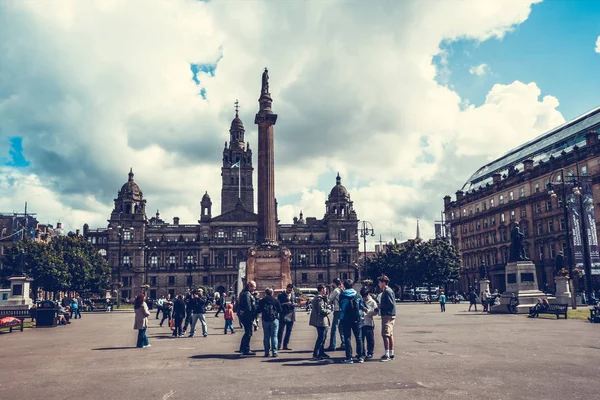 Туристы Площади Джорджа Глазго Шотландия 2017 — стоковое фото