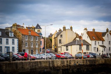 Liman, İskoçya 'daki Arbroath, Uk. Arbroath veya Aberbrothock, İskoçya 'nın Angus bölgesinin en büyük şehri olup, nüfusu 23,902 kişidir..