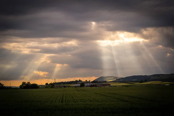 Beams Sunlight Coming Evening Clouds Scotland Aberdeen — Stock Photo, Image