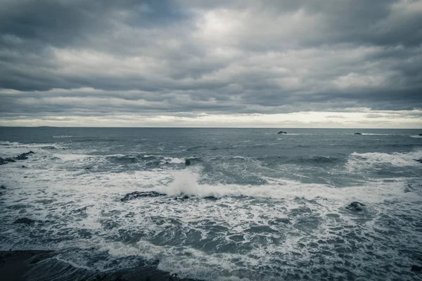 Штормовое Море Данбаре Изолированном Городе Шотландии Великобритания — стоковое фото