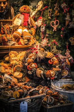 Güzel Noel ağacı süslemeleri