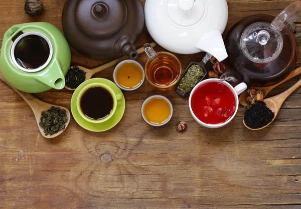 Tea Party stilleben sortiment te, svart, grön, frukt — Stockfoto