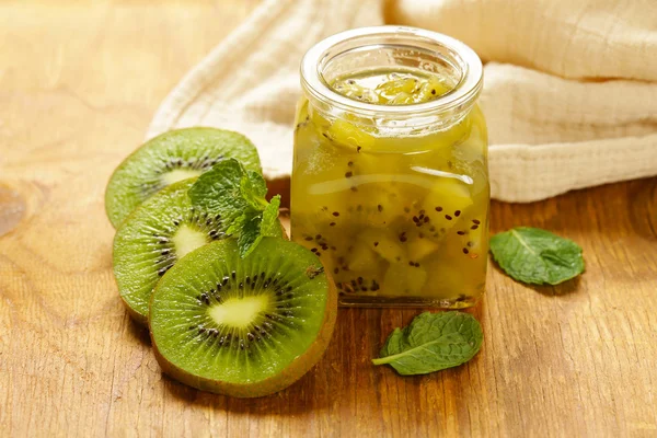 Homemade organic jam of kiwi. Healthy natural food — Stock Photo, Image