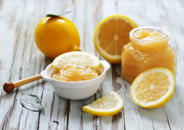 Crema di cagliata di limone a base di limoni biologici naturali — Foto Stock