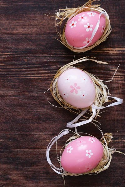 Пасхальные яйца. Традиционные пасхальные украшения и символ . — стоковое фото