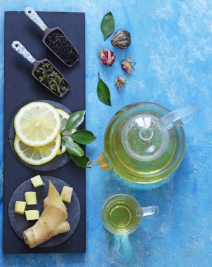 Zencefil, limon ve bal ile çay seti