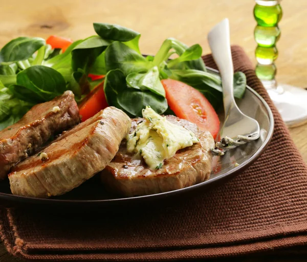 Roasted beef steak with vegetables and spices — Stock Photo, Image