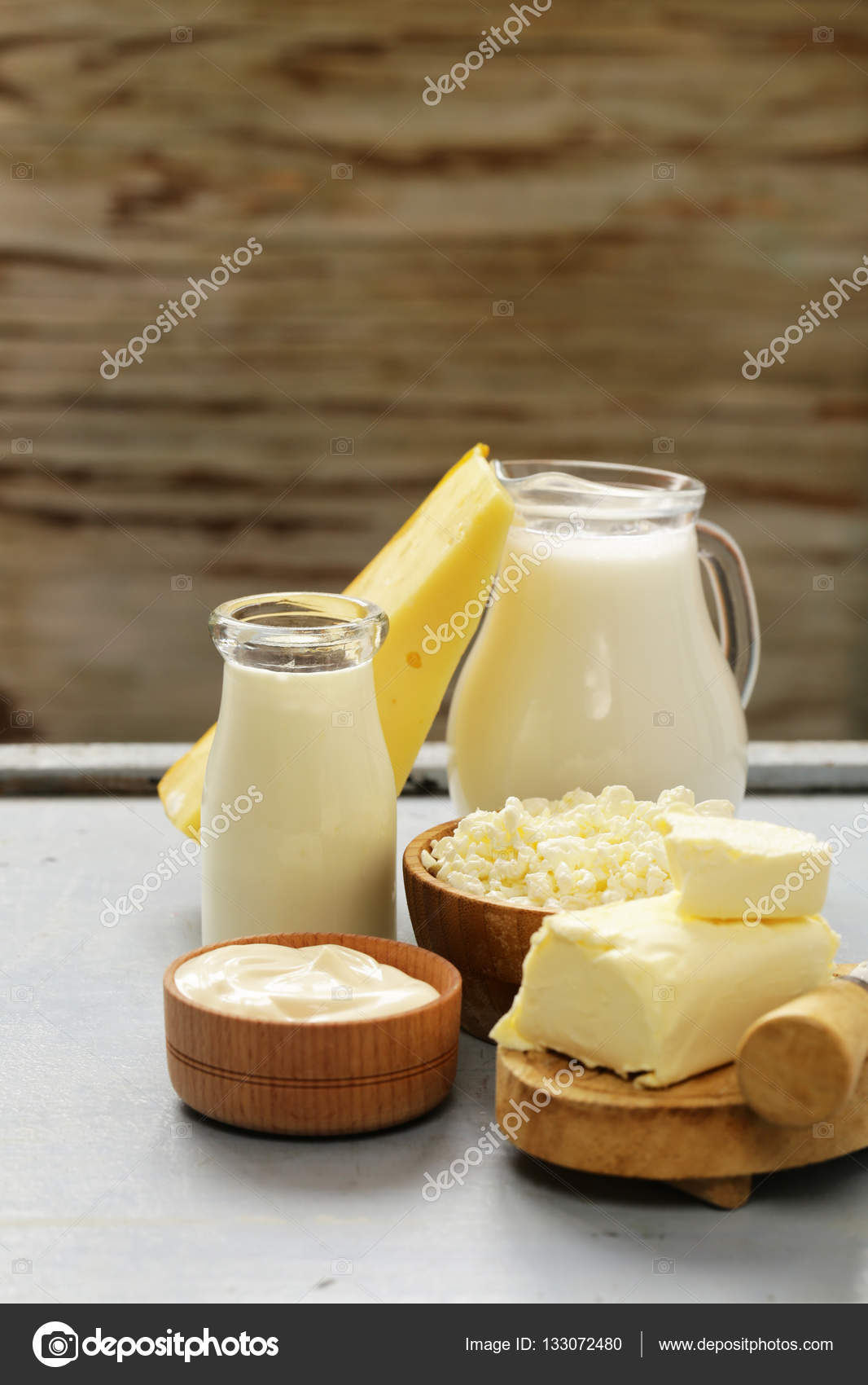 Ассорти Молочных Продуктов (Молоко, Йогурт, Творог, Сметана.