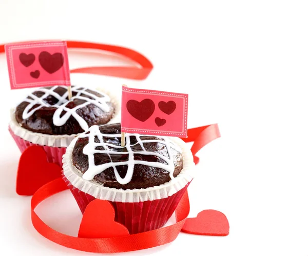 Pastelitos de chocolate festivos símbolo de postre para San Valentín — Foto de Stock