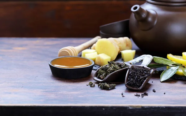 Tea set with ginger, lemon and honey — Stock Photo, Image