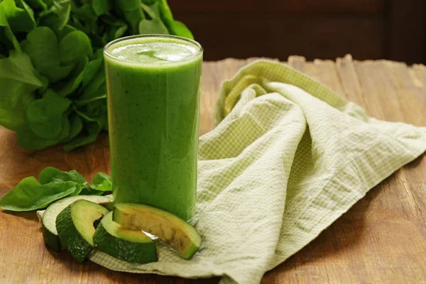 Fresh natural organic green smoothie with avocado — Stock Photo, Image