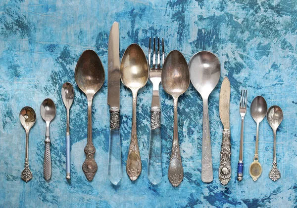 复古银餐具-匙、 叉、 刀 — 图库照片