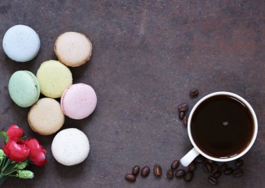 Bademli bisküvi acıbadem kurabiyesi ve espresso kahve