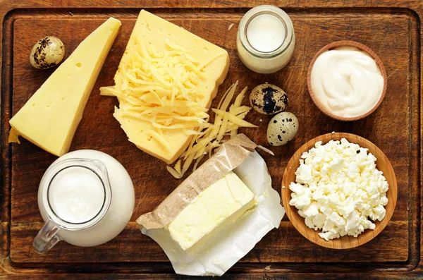 Produits laitiers - fromage, beurre, lait — Photo